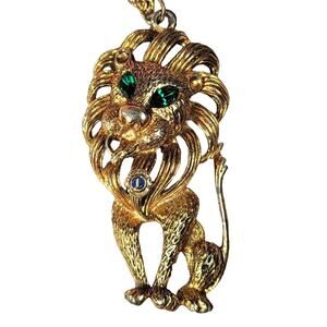 Vintage Lions Club Necklace Statement Pendant Goldtone Green Eyes TAIL BROKEN